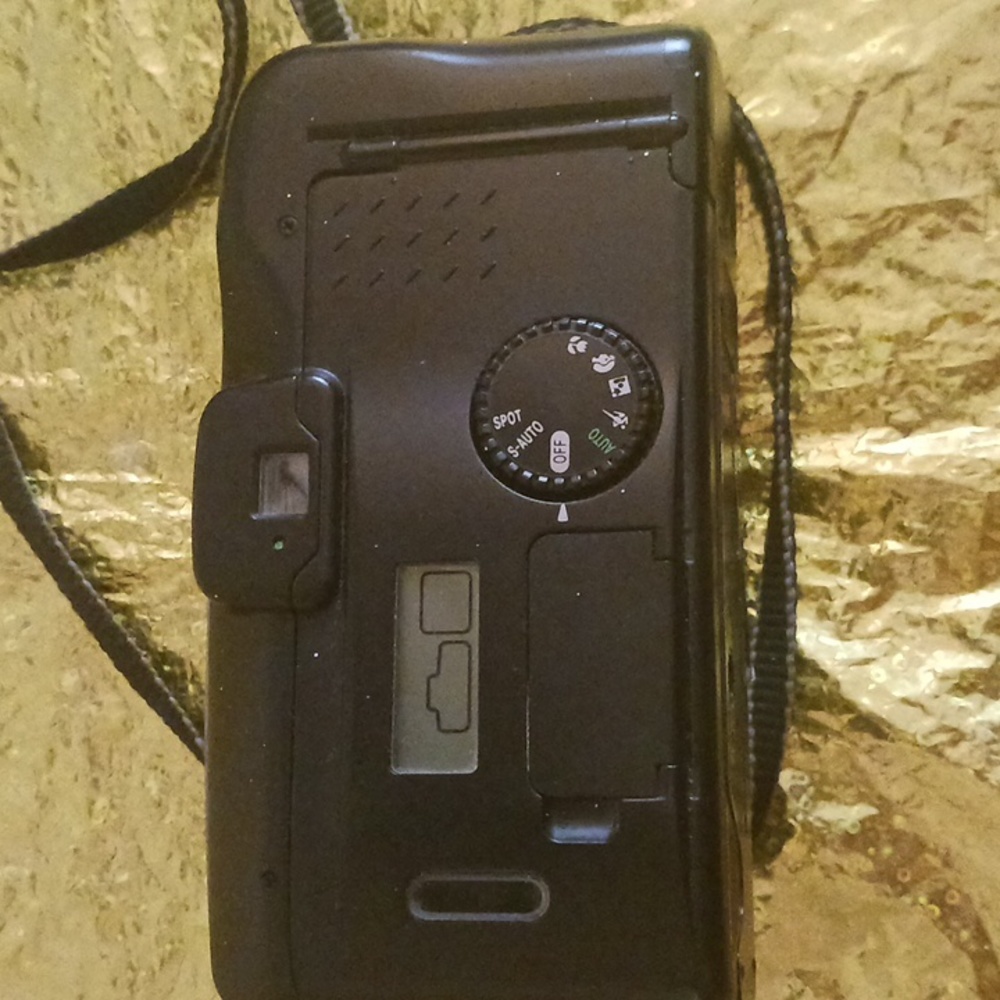 Camera - Picture 4 of 12
